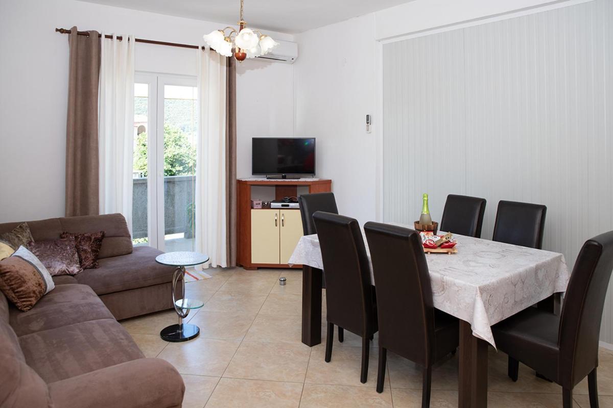 Apartman Mira I Denis Supetarska Draga Exterior photo